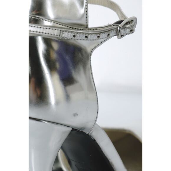 Stuart Weitzman Privacy Silver Pointy Toe Multi Ankle Strap Pumps Size 6.5 Wide - Picture 5 of 11